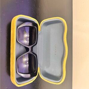 Nice Gucci sunglasses